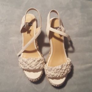 Pearl wedges- NWOT